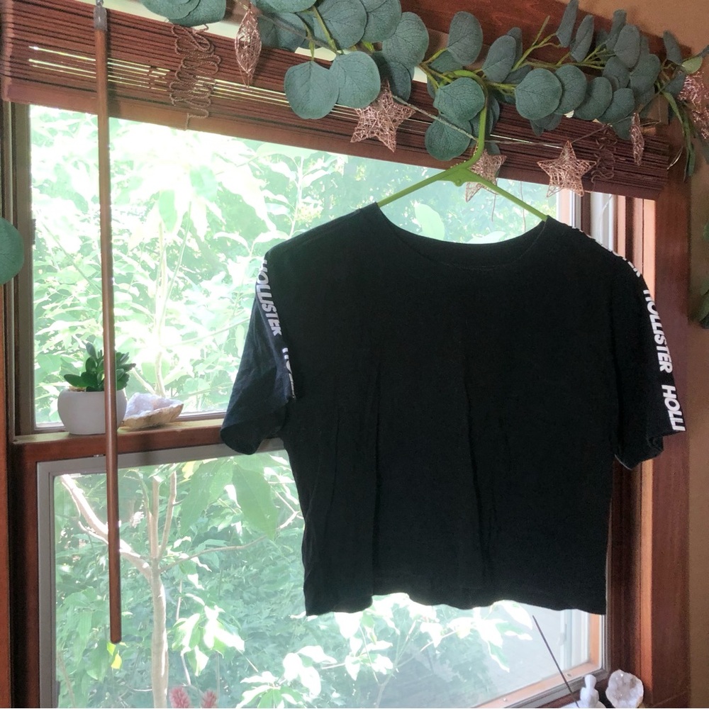 Hollister Boyfriend Tee Short Sleeve Crop Top Black & White Women’s Sz.S Preppy